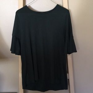 Loft MED green flutter sleeve tee